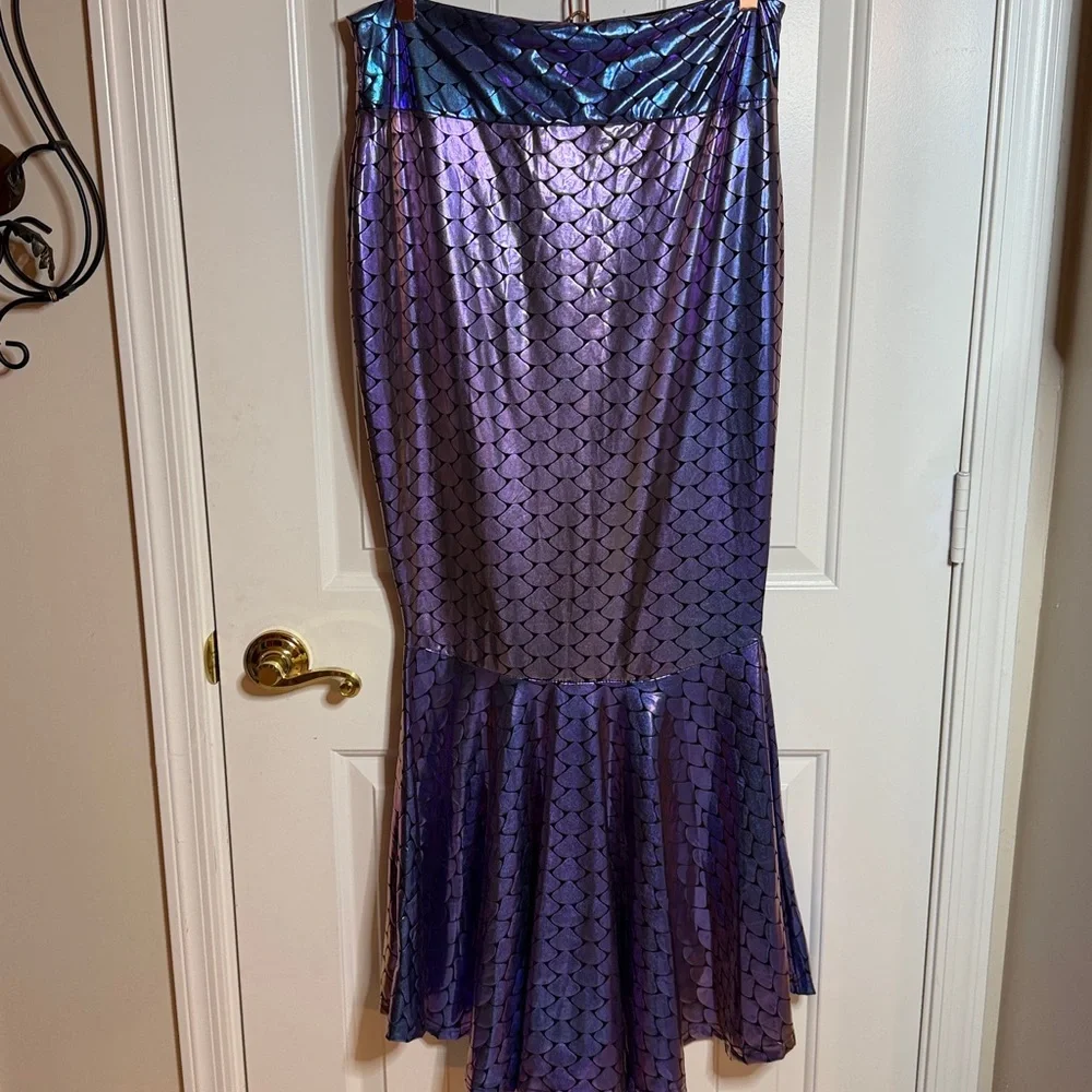 NWOT Spooktacular Creations Metallic Hologram Shiny Mermaid Skirt Costume - Picture 3 of 6